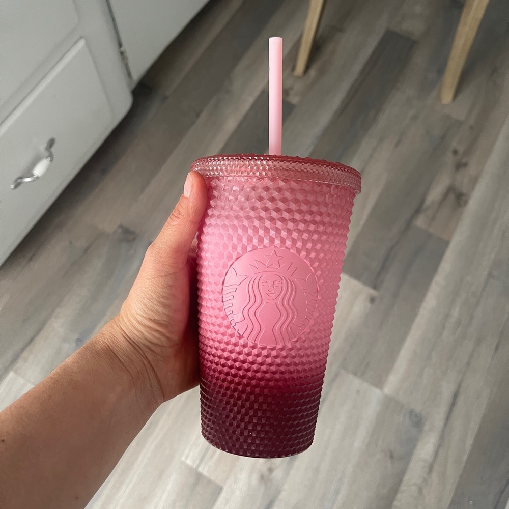 Starbucks Waxberry 2022 cup